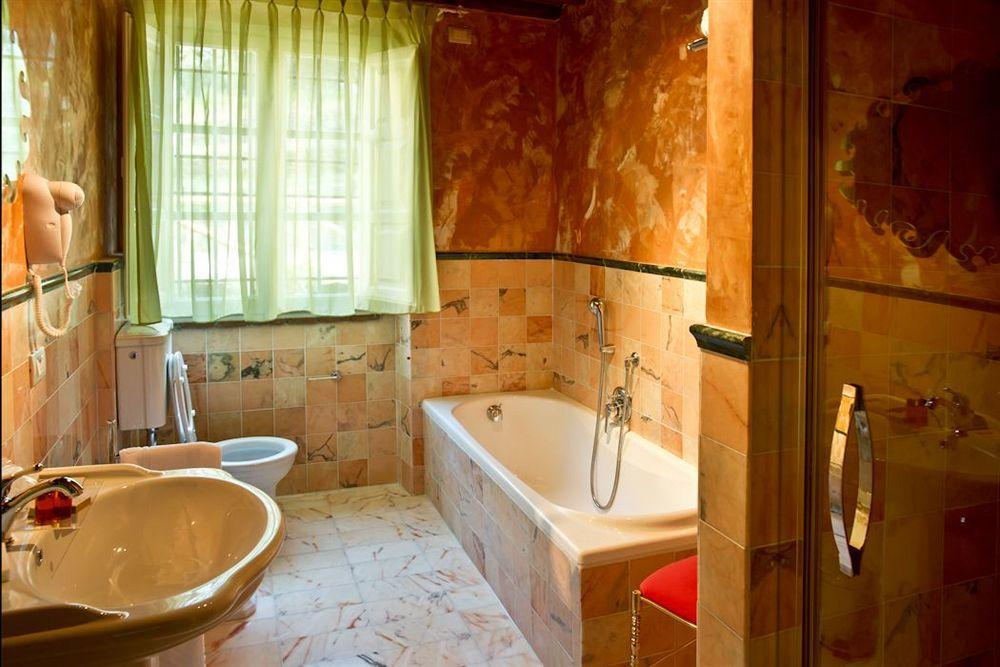 Suite Accommodation Mastiano Екстериор снимка
