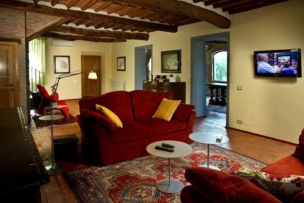 Suite Accommodation Mastiano Екстериор снимка