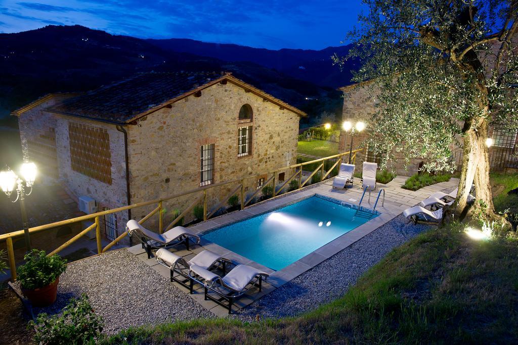 Suite Accommodation Mastiano Екстериор снимка